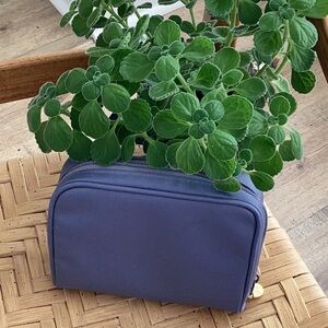 COPY - MARY KAY MAKE-UP TRAVEL BAG